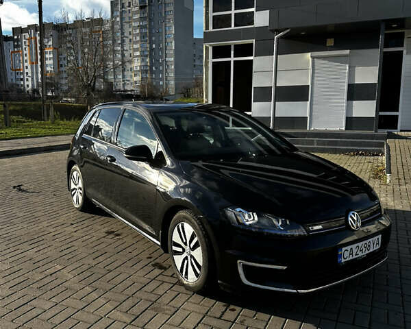 Черный Фольксваген e-Golf, объемом двигателя 0 л и пробегом 157 тыс. км за 9700 $, фото 1 на Automoto.ua