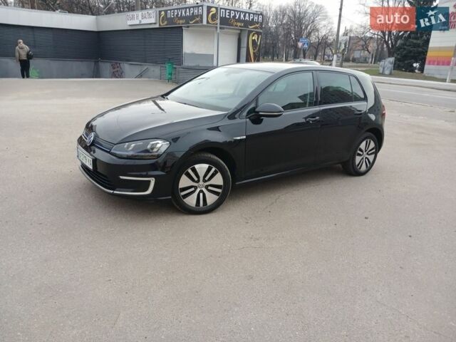 Чорний Фольксваген e-Golf, об'ємом двигуна 0 л та пробігом 142 тис. км за 10750 $, фото 1 на Automoto.ua