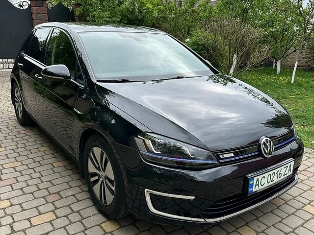 Черный Фольксваген e-Golf, объемом двигателя 0 л и пробегом 137 тыс. км за 8500 $, фото 1 на Automoto.ua
