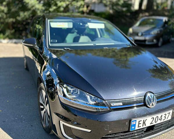 Черный Фольксваген e-Golf, объемом двигателя 0 л и пробегом 118 тыс. км за 8900 $, фото 1 на Automoto.ua