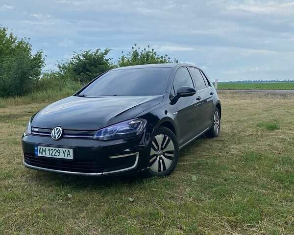 Черный Фольксваген e-Golf, объемом двигателя 0 л и пробегом 224 тыс. км за 11800 $, фото 1 на Automoto.ua