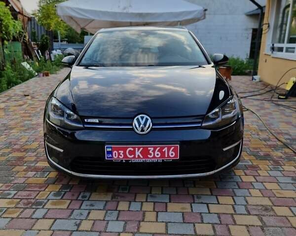 Черный Фольксваген e-Golf, объемом двигателя 0 л и пробегом 90 тыс. км за 19500 $, фото 1 на Automoto.ua