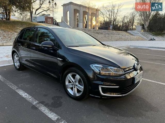 Черный Фольксваген e-Golf, объемом двигателя 0 л и пробегом 89 тыс. км за 14000 $, фото 1 на Automoto.ua