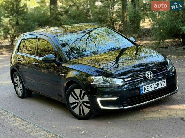 Чорний Фольксваген e-Golf, об'ємом двигуна 0 л та пробігом 135 тис. км за 11700 $, фото 1 на Automoto.ua