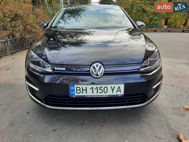 Черный Фольксваген e-Golf, объемом двигателя 0 л и пробегом 165 тыс. км за 12200 $, фото 1 на Automoto.ua