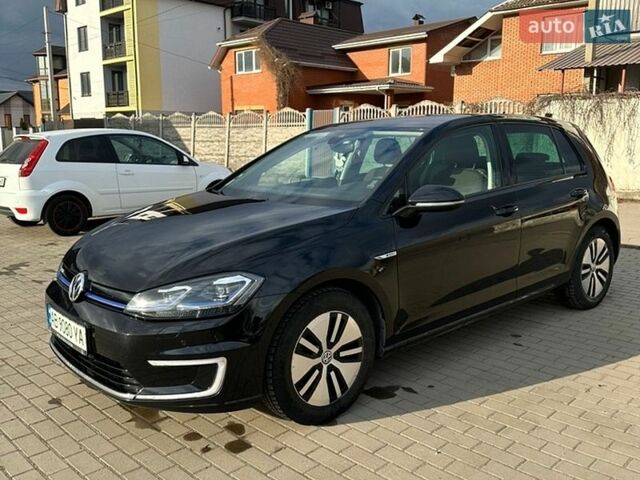 Черный Фольксваген e-Golf, объемом двигателя 0 л и пробегом 153 тыс. км за 12300 $, фото 1 на Automoto.ua