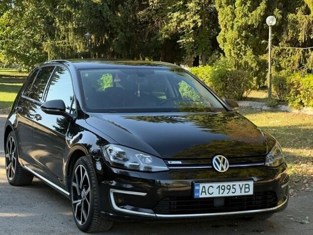 Чорний Фольксваген e-Golf, об'ємом двигуна 0 л та пробігом 160 тис. км за 13400 $, фото 1 на Automoto.ua
