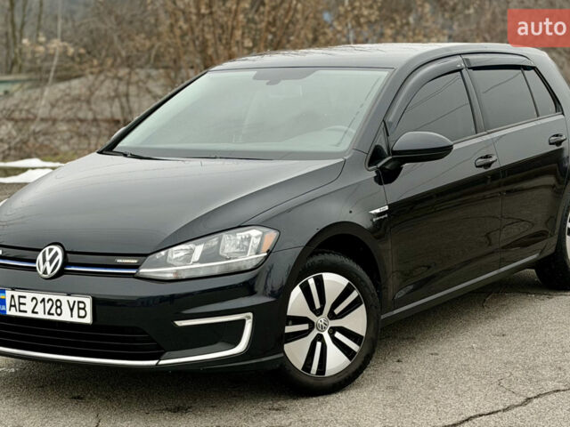Черный Фольксваген e-Golf, объемом двигателя 0 л и пробегом 135 тыс. км за 12100 $, фото 1 на Automoto.ua