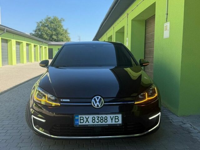 Черный Фольксваген e-Golf, объемом двигателя 0 л и пробегом 196 тыс. км за 12499 $, фото 1 на Automoto.ua