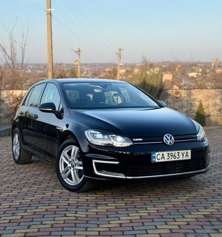 Чорний Фольксваген e-Golf, об'ємом двигуна 0 л та пробігом 119 тис. км за 14899 $, фото 1 на Automoto.ua