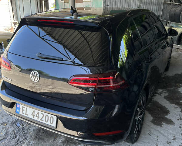 Черный Фольксваген e-Golf, объемом двигателя 0 л и пробегом 80 тыс. км за 13300 $, фото 1 на Automoto.ua