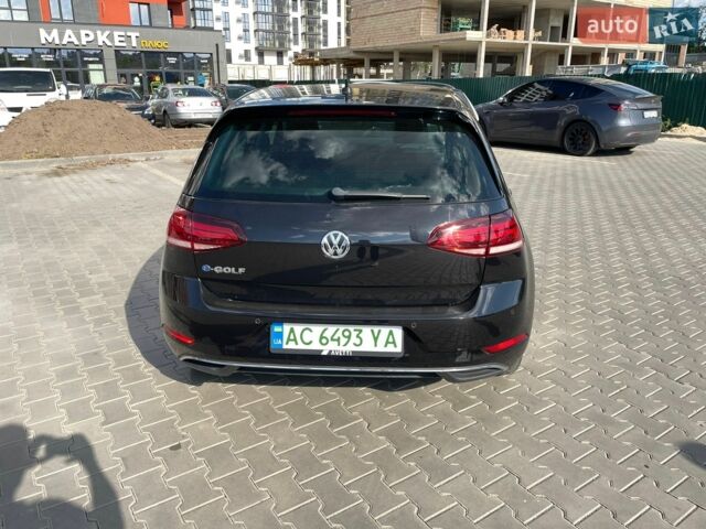 Черный Фольксваген e-Golf, объемом двигателя 0 л и пробегом 136 тыс. км за 12600 $, фото 1 на Automoto.ua