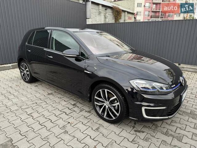 Черный Фольксваген e-Golf, объемом двигателя 0 л и пробегом 159 тыс. км за 14600 $, фото 1 на Automoto.ua