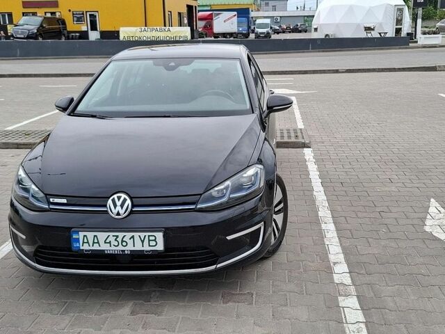 Черный Фольксваген e-Golf, объемом двигателя 0 л и пробегом 159 тыс. км за 14200 $, фото 1 на Automoto.ua