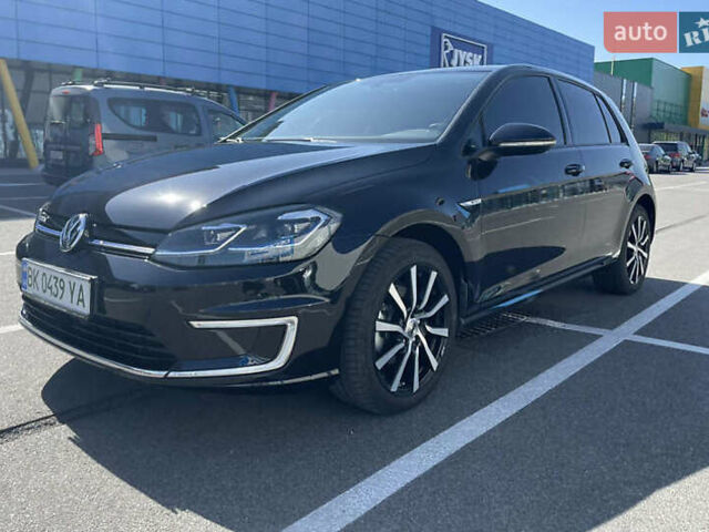 Чорний Фольксваген e-Golf, об'ємом двигуна 0 л та пробігом 65 тис. км за 14700 $, фото 1 на Automoto.ua