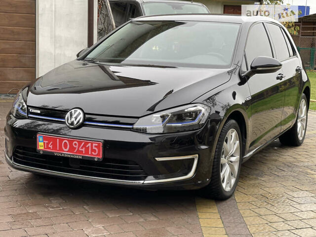 Черный Фольксваген e-Golf, объемом двигателя 0 л и пробегом 67 тыс. км за 15200 $, фото 1 на Automoto.ua