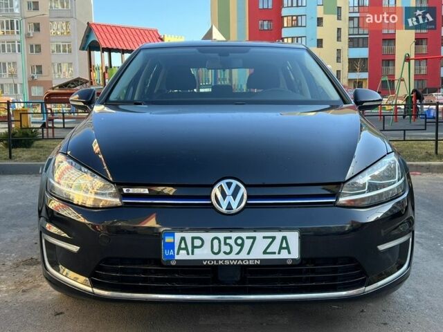 Черный Фольксваген e-Golf, объемом двигателя 0 л и пробегом 117 тыс. км за 10900 $, фото 1 на Automoto.ua