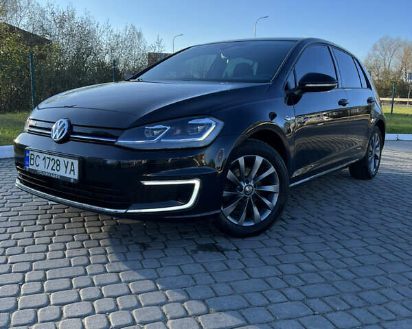 Черный Фольксваген e-Golf, объемом двигателя 0 л и пробегом 103 тыс. км за 14300 $, фото 1 на Automoto.ua