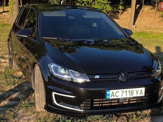 Чорний Фольксваген e-Golf, об'ємом двигуна 0 л та пробігом 160 тис. км за 12300 $, фото 1 на Automoto.ua