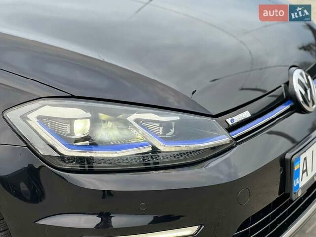 Черный Фольксваген e-Golf, объемом двигателя 0 л и пробегом 47 тыс. км за 16900 $, фото 1 на Automoto.ua