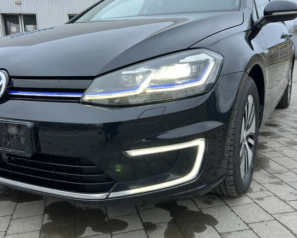 Чорний Фольксваген e-Golf, об'ємом двигуна 0 л та пробігом 121 тис. км за 13299 $, фото 1 на Automoto.ua