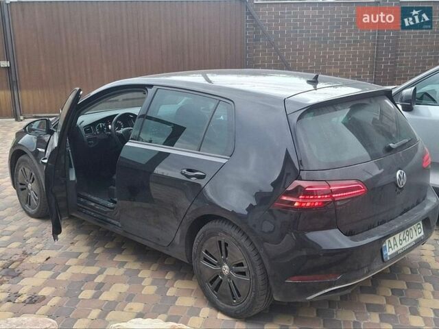 Черный Фольксваген e-Golf, объемом двигателя 0 л и пробегом 184 тыс. км за 12999 $, фото 1 на Automoto.ua