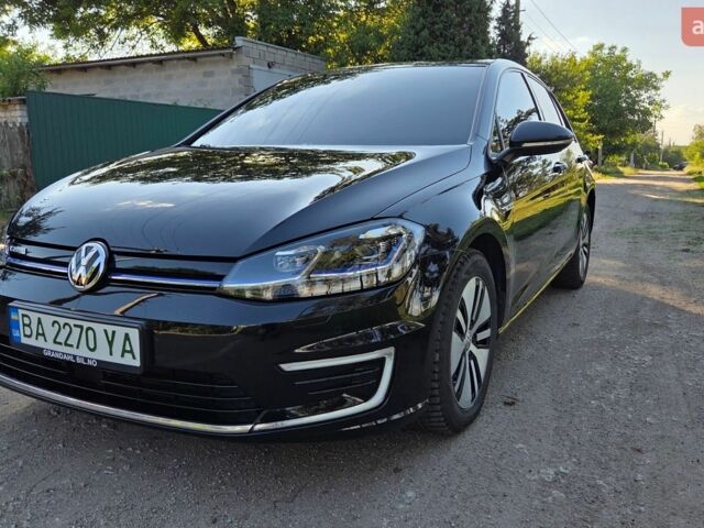 Черный Фольксваген e-Golf, объемом двигателя 0 л и пробегом 54 тыс. км за 15900 $, фото 1 на Automoto.ua