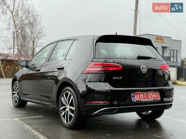 Черный Фольксваген e-Golf, объемом двигателя 0 л и пробегом 80 тыс. км за 14650 $, фото 1 на Automoto.ua
