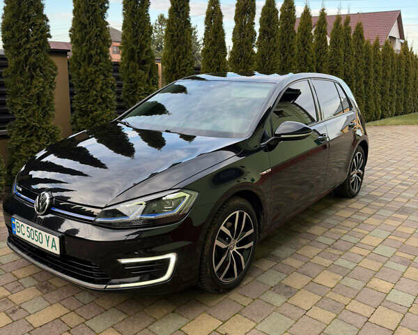Черный Фольксваген e-Golf, объемом двигателя 0 л и пробегом 79 тыс. км за 15500 $, фото 1 на Automoto.ua