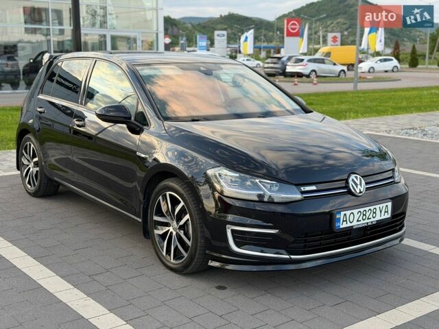 Черный Фольксваген e-Golf, объемом двигателя 0 л и пробегом 97 тыс. км за 15300 $, фото 1 на Automoto.ua