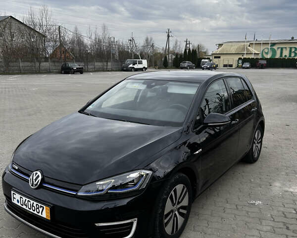 Черный Фольксваген e-Golf, объемом двигателя 0 л и пробегом 45 тыс. км за 17450 $, фото 1 на Automoto.ua