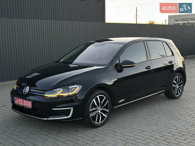 Черный Фольксваген e-Golf, объемом двигателя 0 л и пробегом 120 тыс. км за 14600 $, фото 1 на Automoto.ua