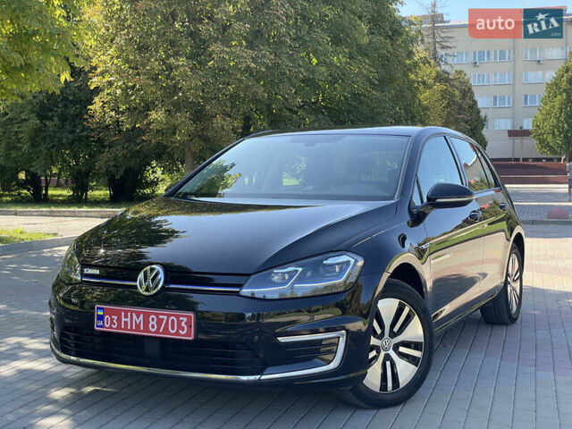 Черный Фольксваген e-Golf, объемом двигателя 0 л и пробегом 99 тыс. км за 13390 $, фото 1 на Automoto.ua
