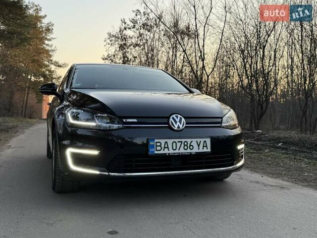 Черный Фольксваген e-Golf, объемом двигателя 0 л и пробегом 70 тыс. км за 14900 $, фото 1 на Automoto.ua