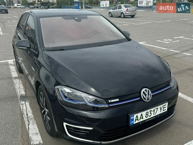 Черный Фольксваген e-Golf, объемом двигателя 0 л и пробегом 139 тыс. км за 16900 $, фото 1 на Automoto.ua