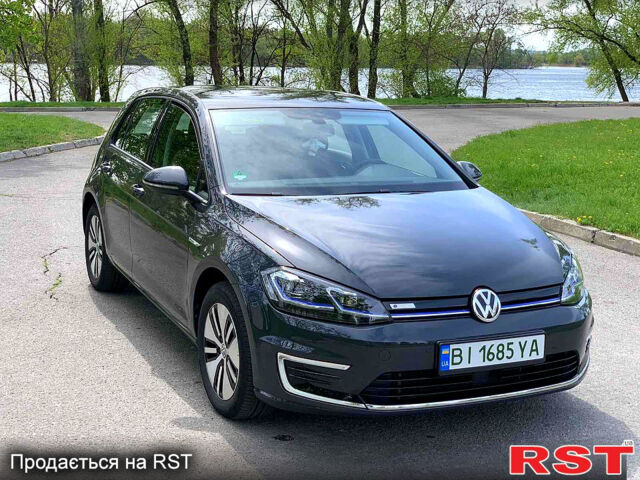 Чорний Фольксваген e-Golf, об'ємом двигуна 0 л та пробігом 47 тис. км за 16700 $, фото 1 на Automoto.ua
