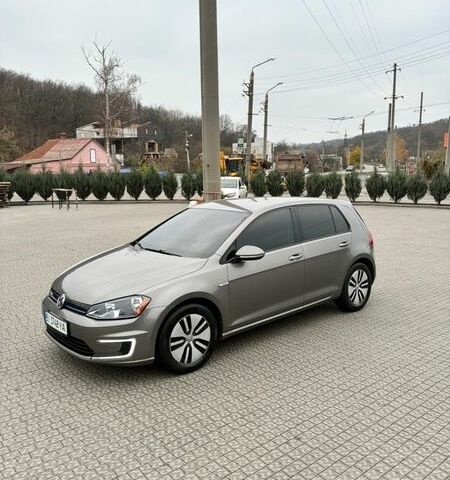 Коричневый Фольксваген e-Golf, объемом двигателя 0 л и пробегом 129 тыс. км за 8900 $, фото 1 на Automoto.ua