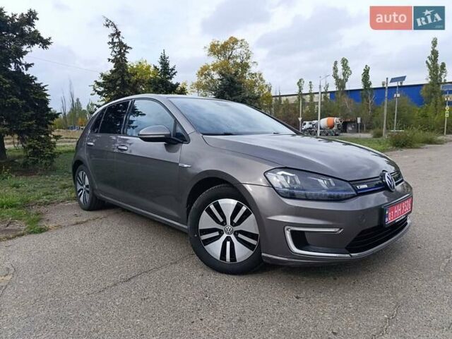Коричневый Фольксваген e-Golf, объемом двигателя 0 л и пробегом 150 тыс. км за 9700 $, фото 1 на Automoto.ua