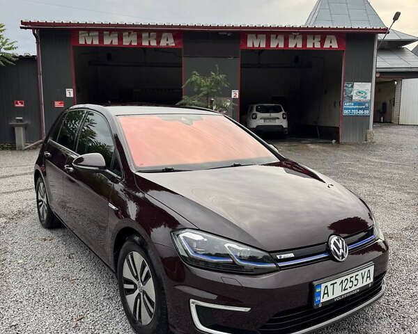 Червоний Фольксваген e-Golf, об'ємом двигуна 0 л та пробігом 130 тис. км за 12500 $, фото 1 на Automoto.ua