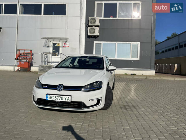 Фольксваген e-Golf, объемом двигателя 0 л и пробегом 110 тыс. км за 10800 $, фото 1 на Automoto.ua