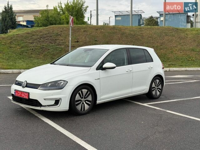 Фольксваген e-Golf, объемом двигателя 0 л и пробегом 92 тыс. км за 8400 $, фото 1 на Automoto.ua