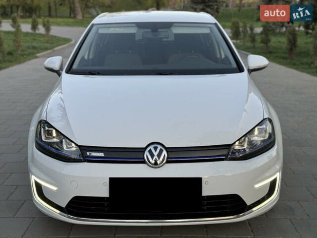 Фольксваген e-Golf, объемом двигателя 0 л и пробегом 170 тыс. км за 9400 $, фото 1 на Automoto.ua