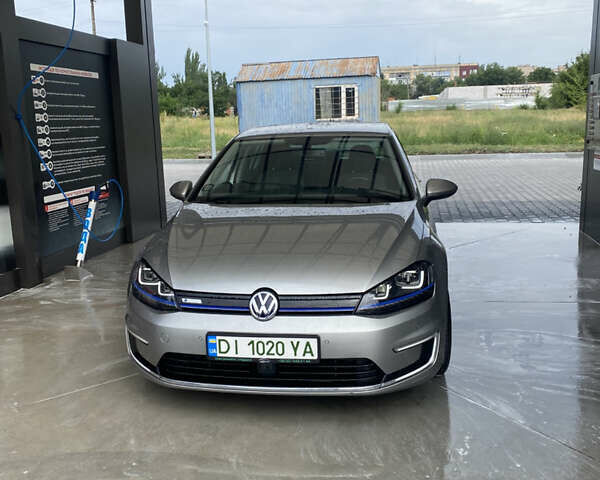Фольксваген e-Golf, объемом двигателя 0 л и пробегом 120 тыс. км за 10000 $, фото 1 на Automoto.ua