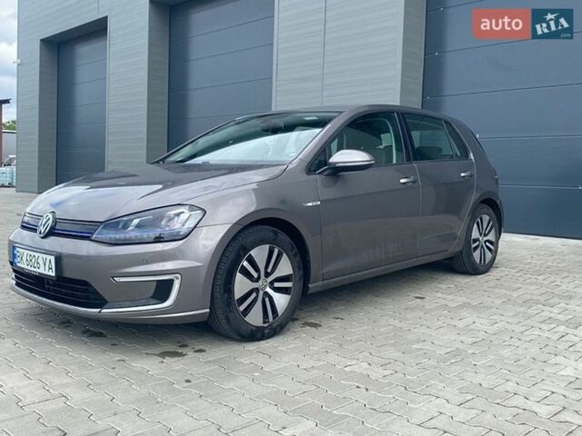 Фольксваген e-Golf, объемом двигателя 0 л и пробегом 132 тыс. км за 8500 $, фото 1 на Automoto.ua