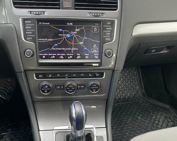 Фольксваген e-Golf, об'ємом двигуна 0 л та пробігом 89 тис. км за 10300 $, фото 1 на Automoto.ua