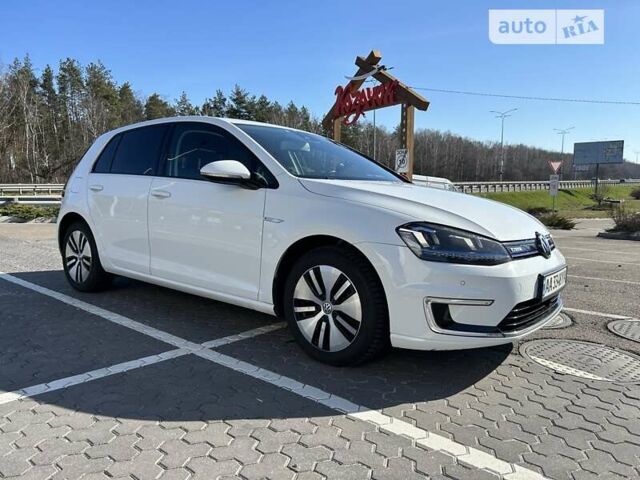 Фольксваген e-Golf, объемом двигателя 0 л и пробегом 90 тыс. км за 12950 $, фото 1 на Automoto.ua