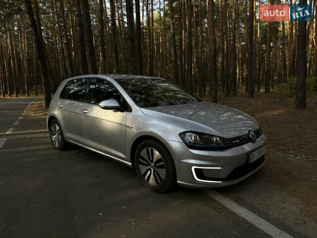 Фольксваген e-Golf, объемом двигателя 0 л и пробегом 65 тыс. км за 12499 $, фото 1 на Automoto.ua