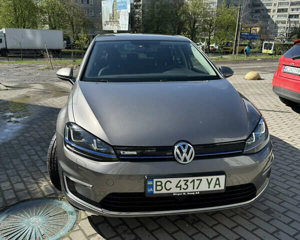 Фольксваген e-Golf, объемом двигателя 0 л и пробегом 120 тыс. км за 12300 $, фото 1 на Automoto.ua