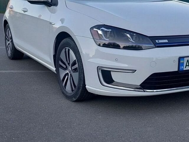Фольксваген e-Golf, об'ємом двигуна 0 л та пробігом 108 тис. км за 9200 $, фото 1 на Automoto.ua