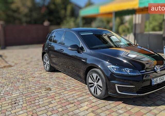 Фольксваген e-Golf, объемом двигателя 0 л и пробегом 125 тыс. км за 16200 $, фото 1 на Automoto.ua